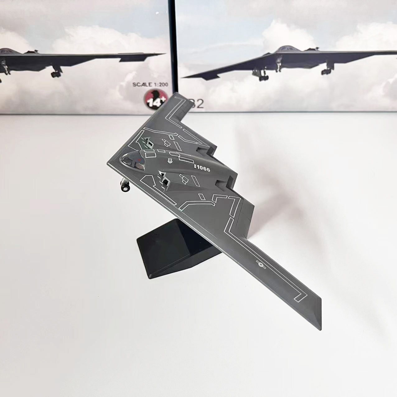 Diecast 1/200 Scale B2 USAF B- - Model Kit Aircraft 评论和价格